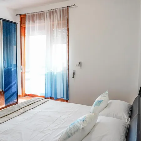 Mariro Lägenhet Racale